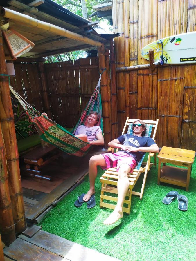 Montañita Iguana Beach Houseホステル エクステリア 写真