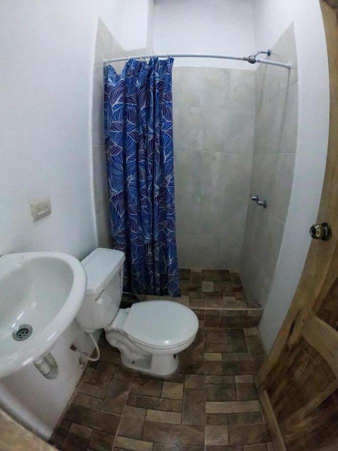 Montañita Iguana Beach Houseホステル エクステリア 写真