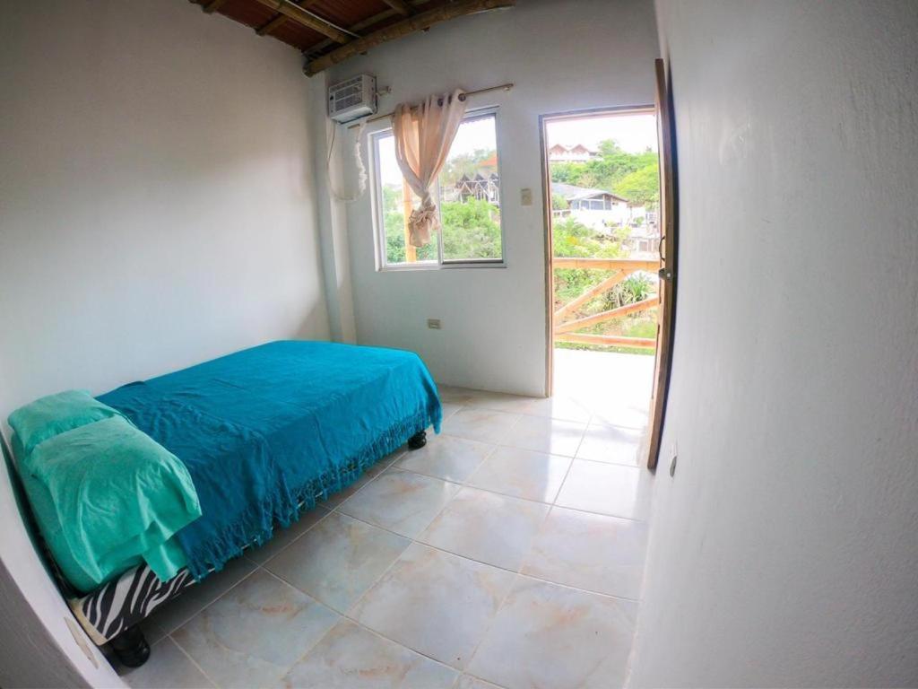 Montañita Iguana Beach Houseホステル エクステリア 写真