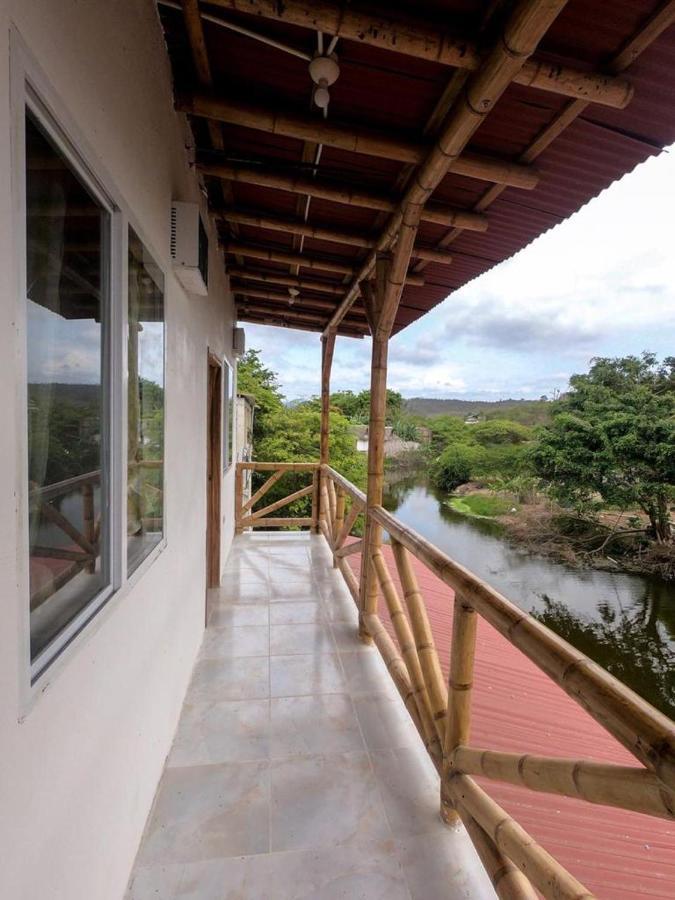 Montañita Iguana Beach Houseホステル エクステリア 写真