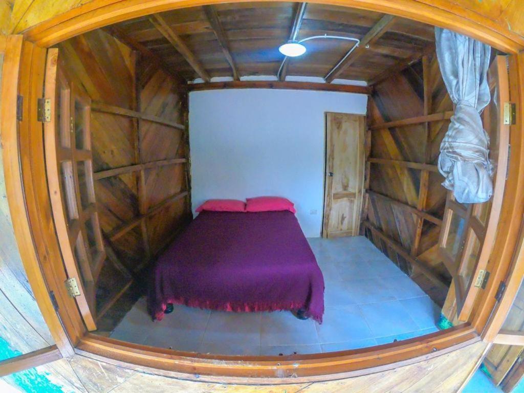 Montañita Iguana Beach Houseホステル エクステリア 写真