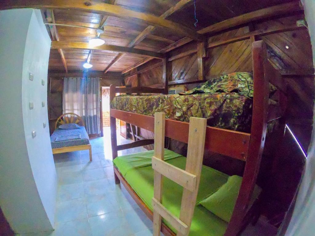 Montañita Iguana Beach Houseホステル エクステリア 写真